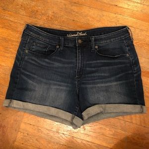 Universal thread shorts